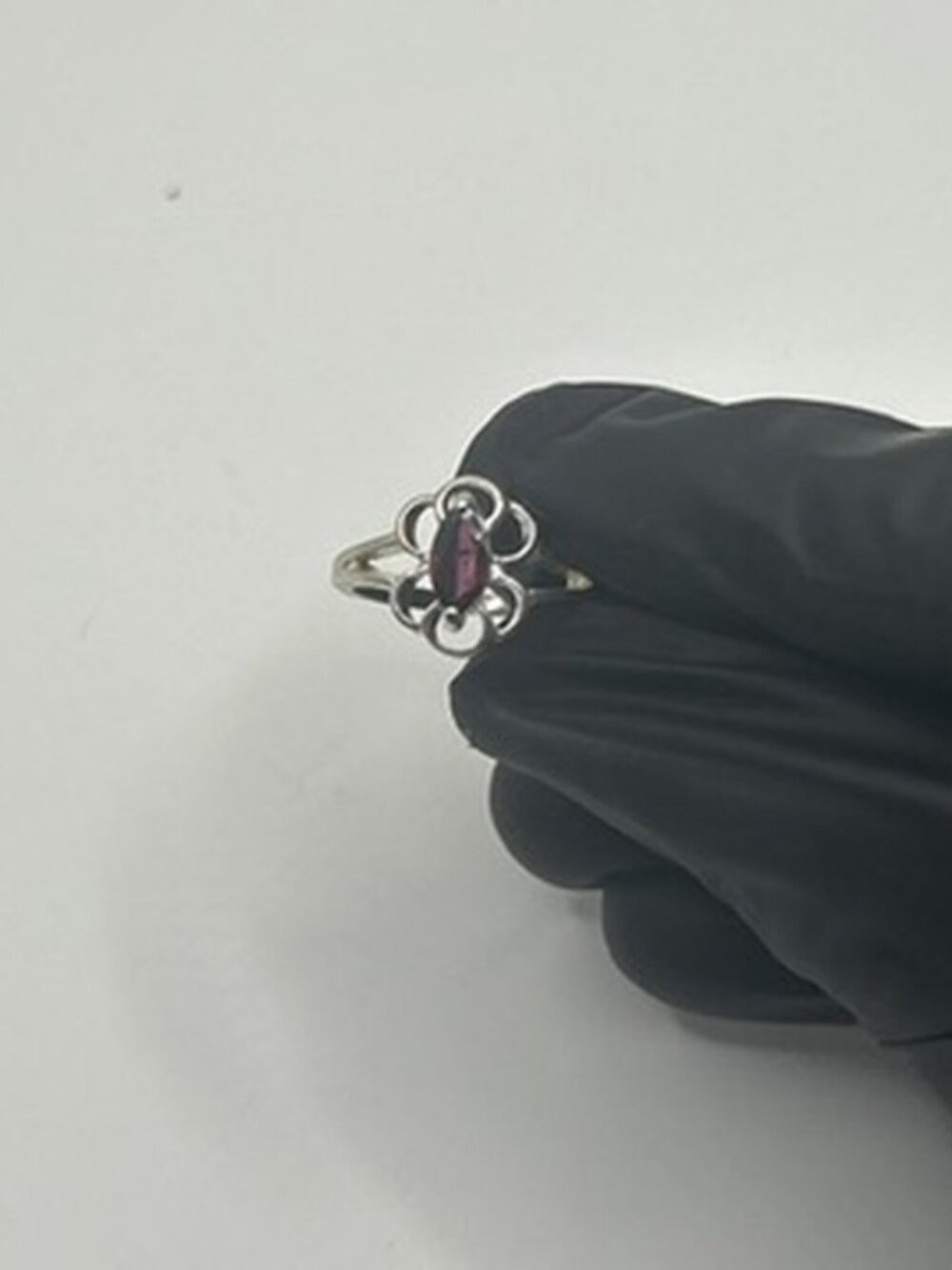 Vintage 925 Sterling Silver Flower Ring Womens Marquise Red Stone Stamped